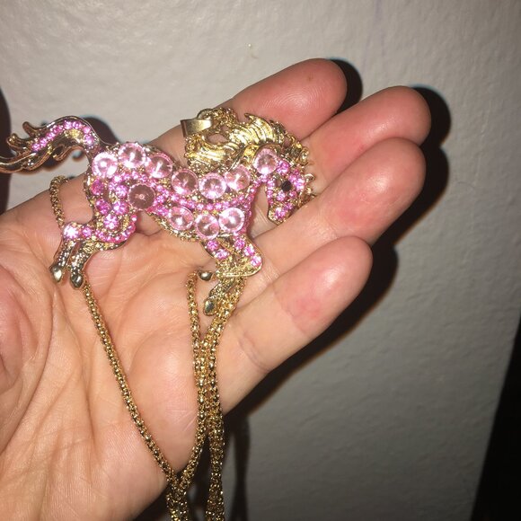 Pink Unicorn 3D Necklace Costume Jewelry   Drawer 6 - Picture 3 of 4